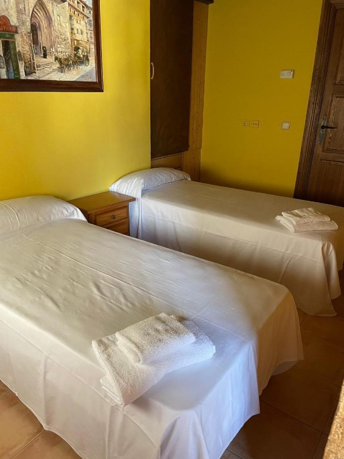 Hotel Posada Del Cid Terrer Esterno foto